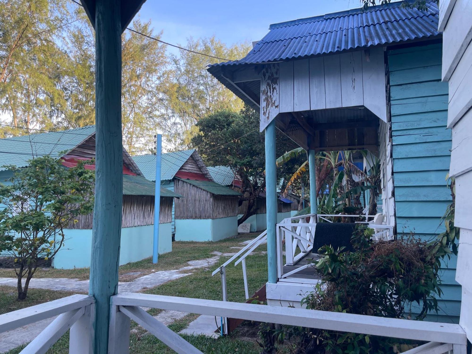 Sandy Beach Bungalows By Ehm Ko Rong Sanloem Eksteriør bilde